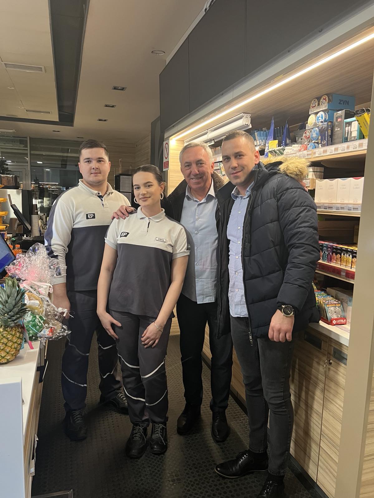 IMG 2460027f0d5fb4fd98411709011ebed8 V