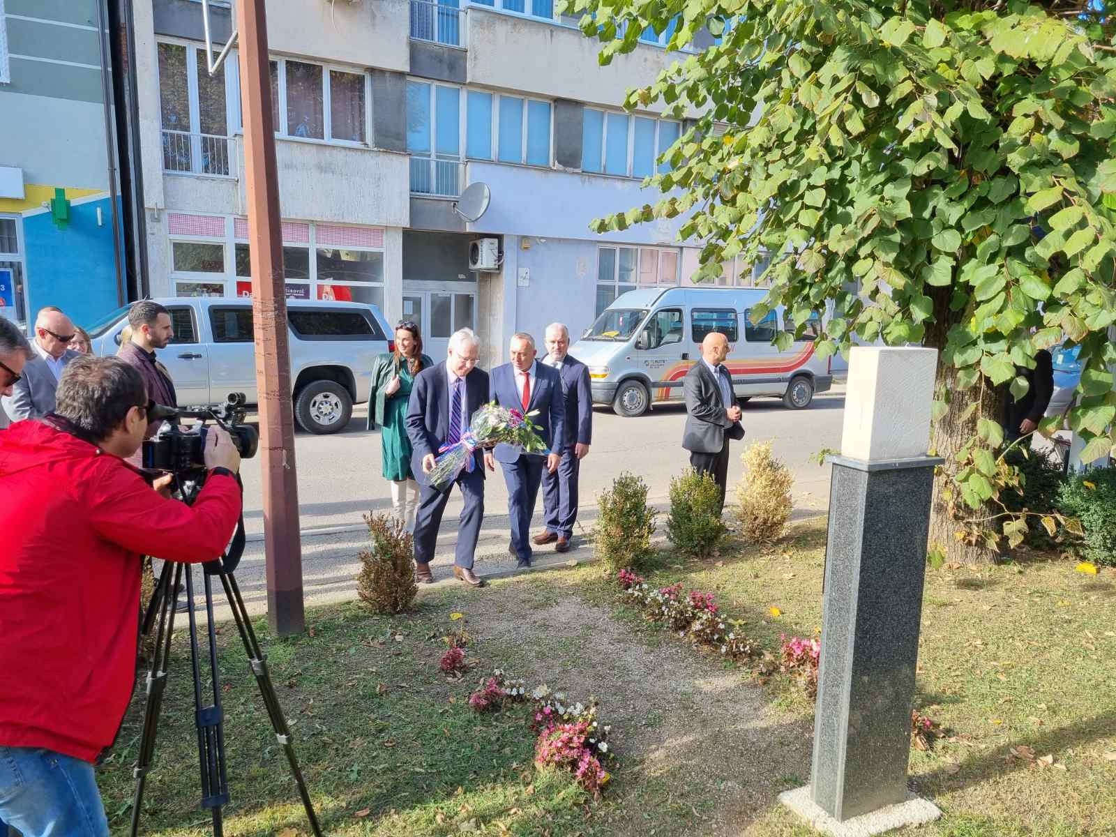 IMG 2f0a77e8ac810548eba56342951173b7 V