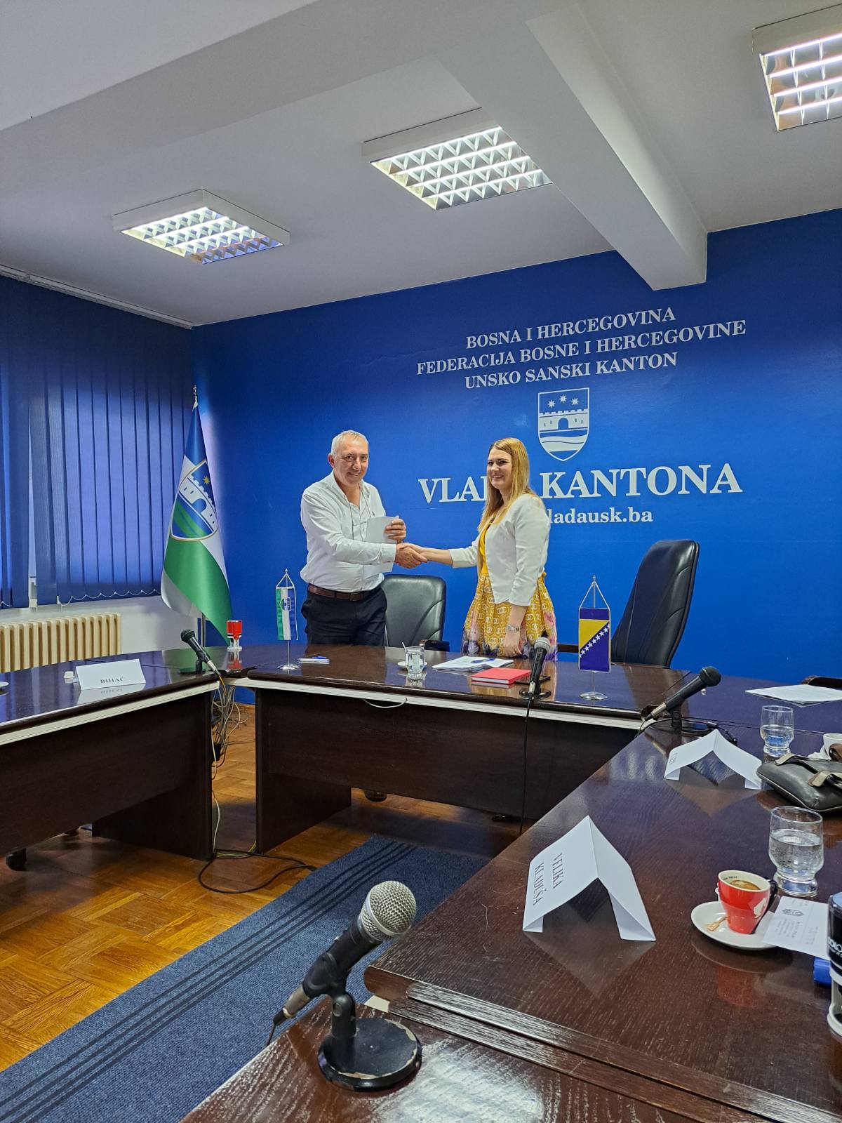 IMG 7a9dd7f76f75fbb8e6f551f84885f124 V