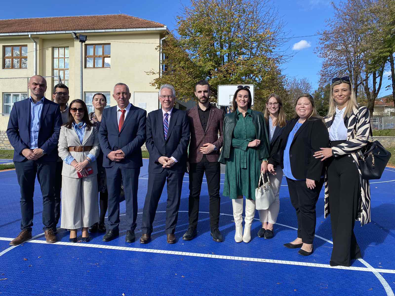 IMG 8141e0ad1304f3b9de54e4e28010feb3 V