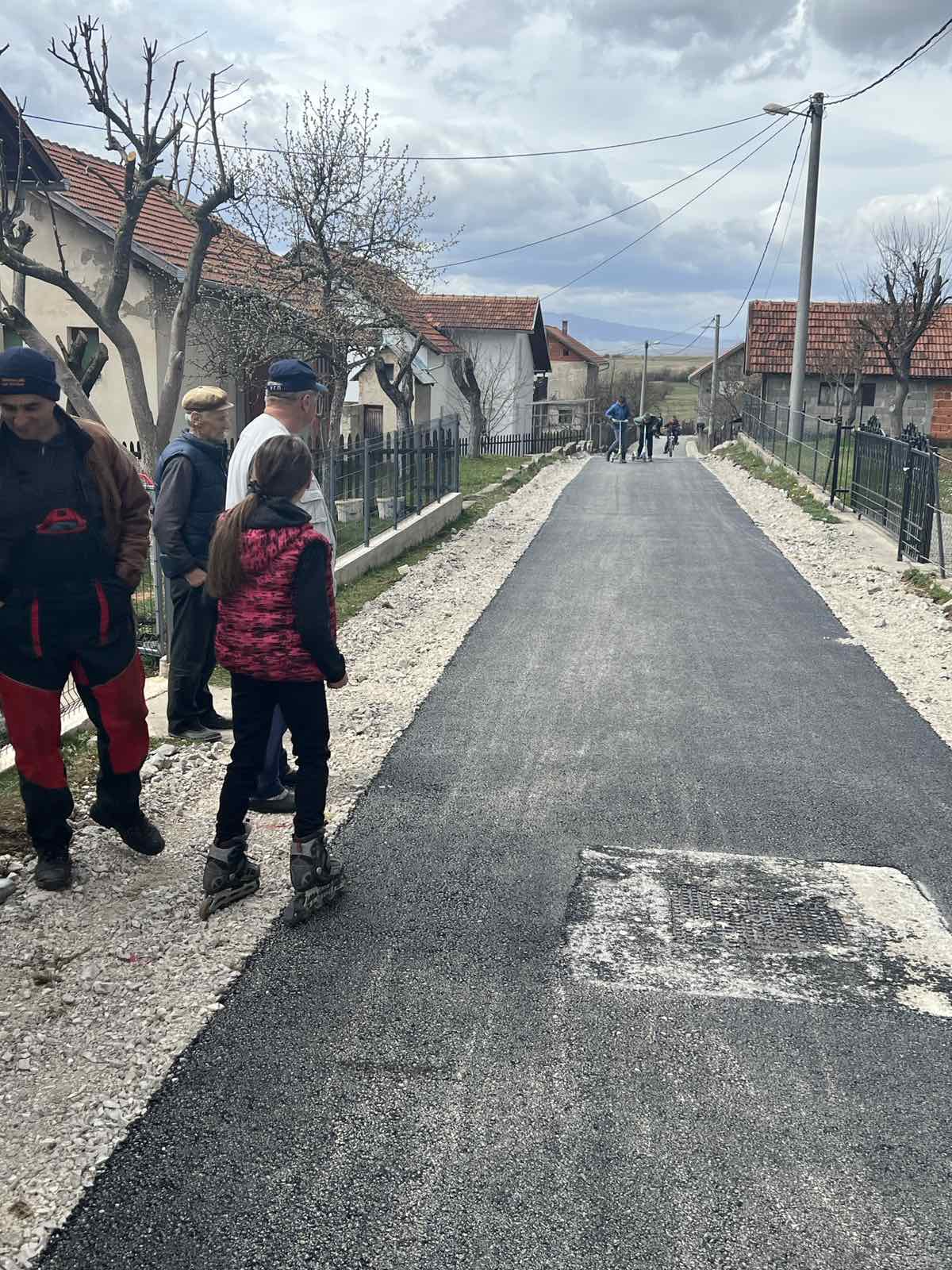 IMG e923e860be58559ce4681779124c6239 V