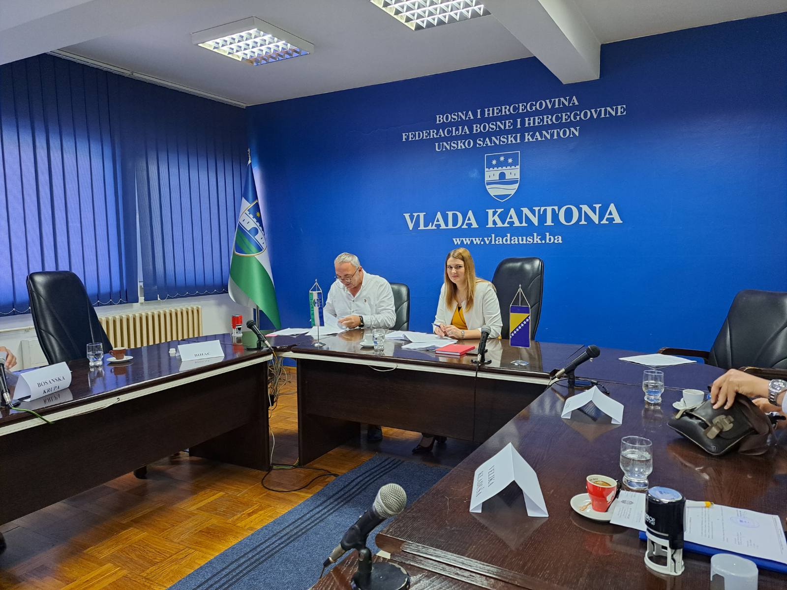 IMG fb5493b2d271d89963decb1f7205f052 V