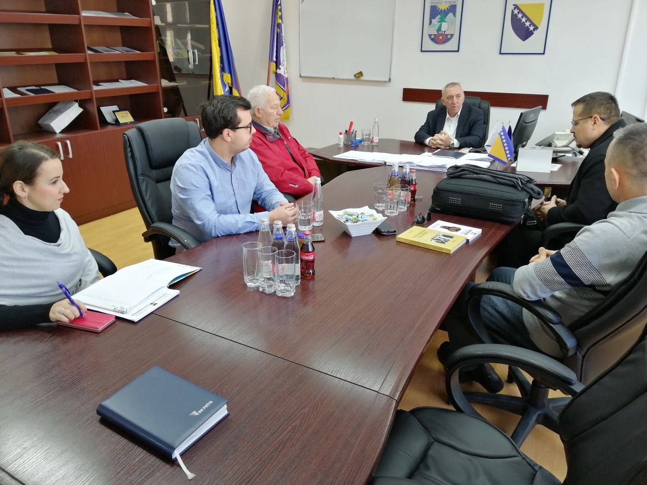 Prvaaaaaaaaaaaaaaaaaaaaaaaaaa